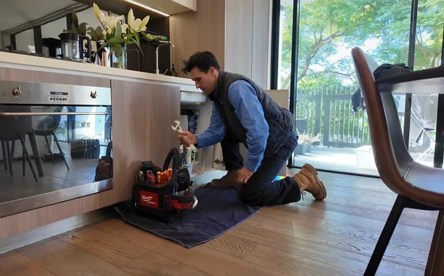 Fixing a domestic hot water system on location